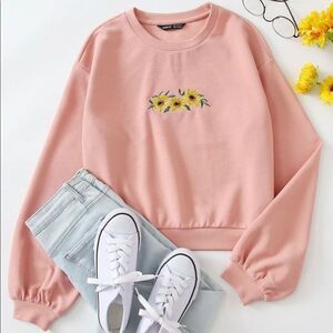 NWOT SHEIN sunflower embroidery pullover. Sz. XS
